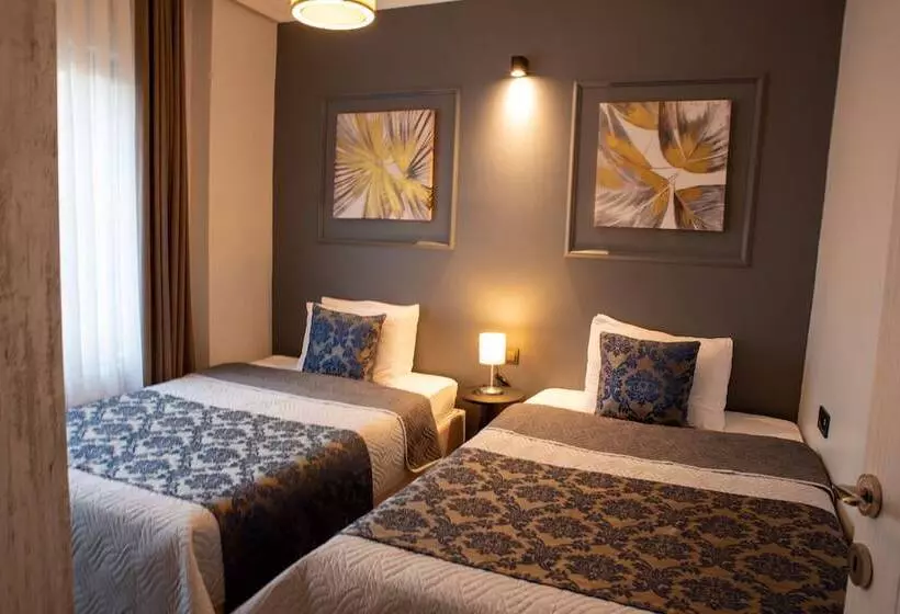 12 Rooms