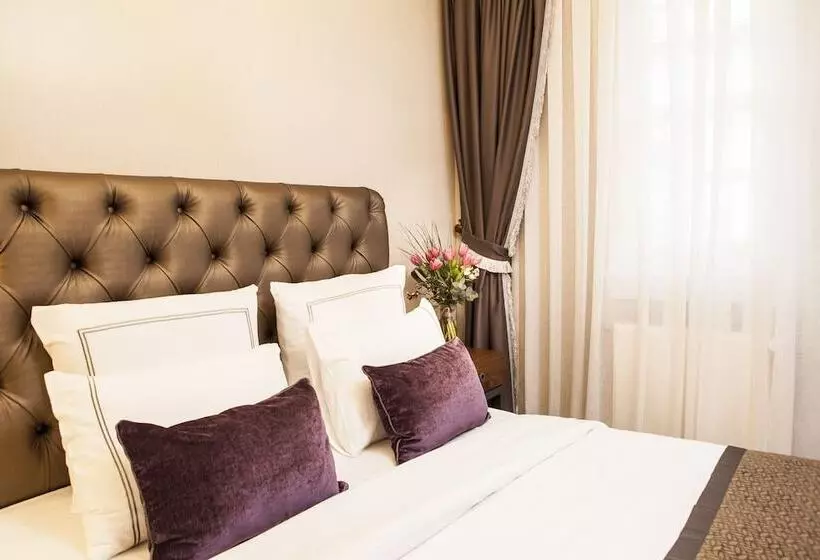 تختخواب و صبحانه Meroddi Pera Flats