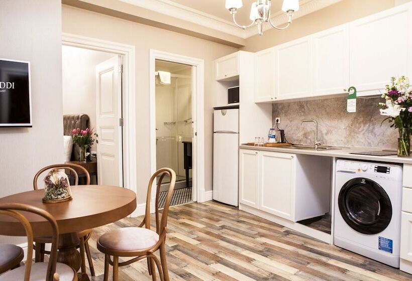 تختخواب و صبحانه Meroddi Pera Flats