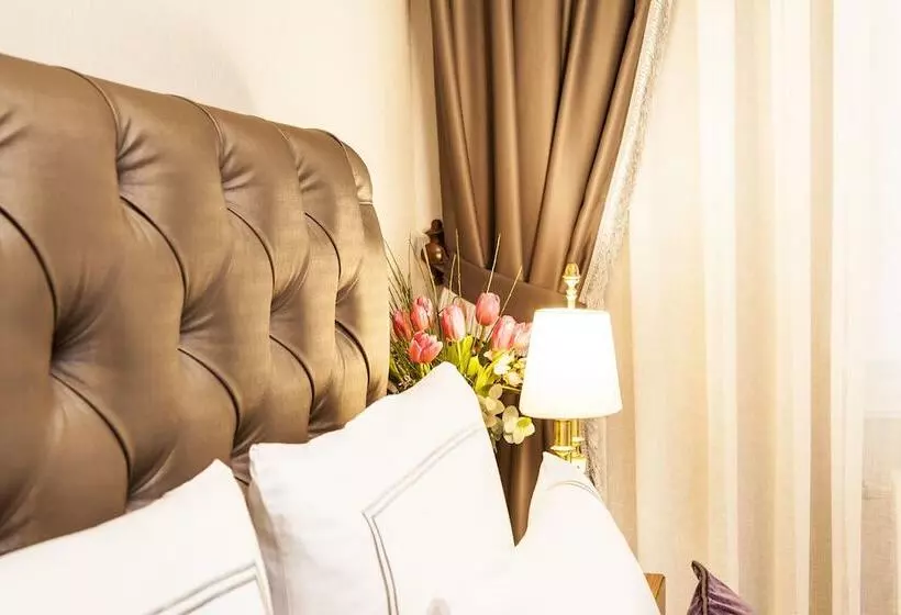 تختخواب و صبحانه Meroddi Pera Flats