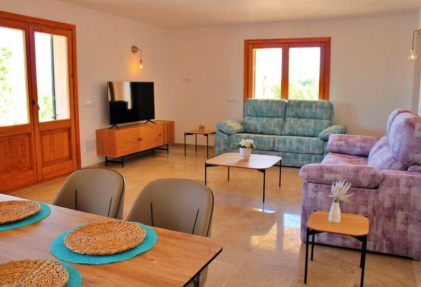 تختخواب و صبحانه Villas Ca N Matxa