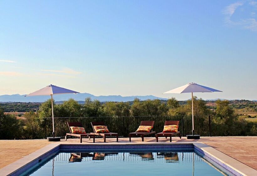 تختخواب و صبحانه Villas Ca N Matxa