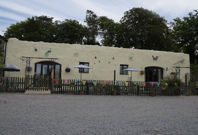 Cae Berllan Cottages