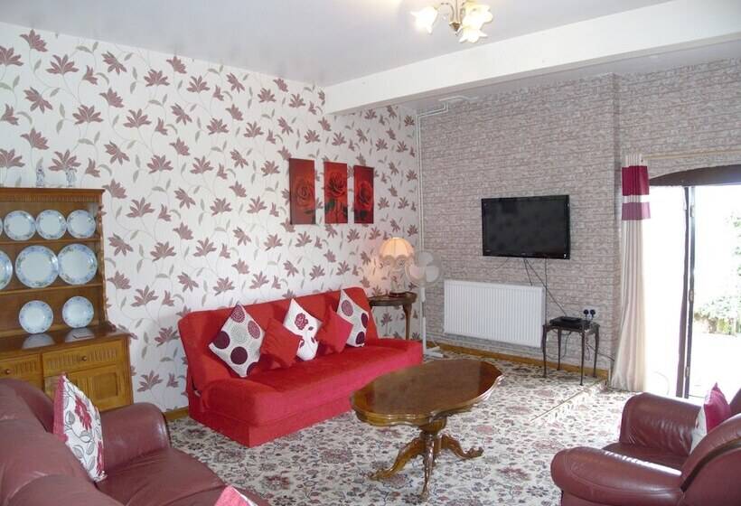 Cae Berllan Cottages