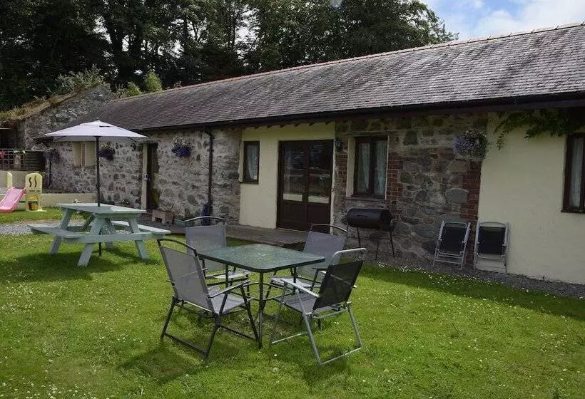 Cae Berllan Cottages