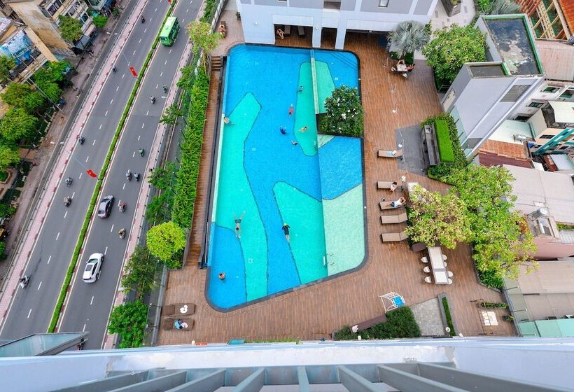 Go Sweet House Rivergate Residence