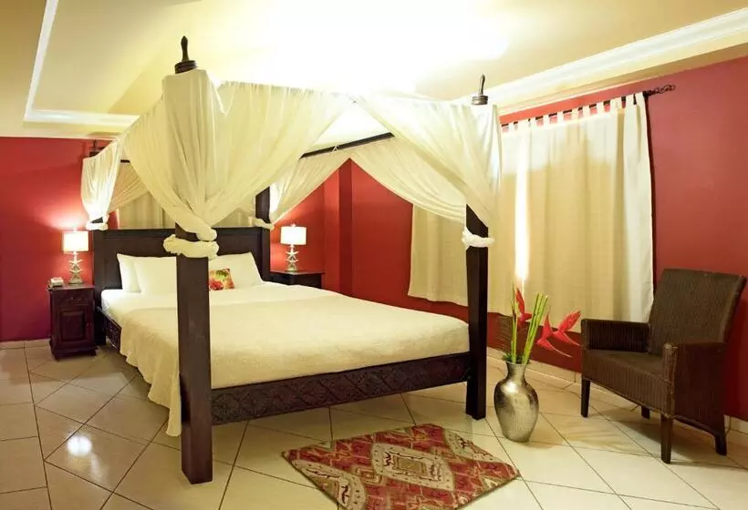 Hotelli Aruba Surfside Marina