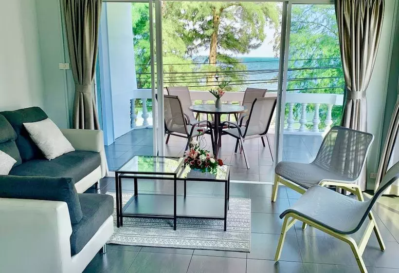 ホテル The Beach Cha Am Suites