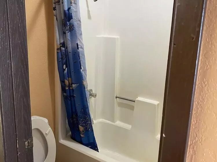 مُتل Executive Inn And Suites