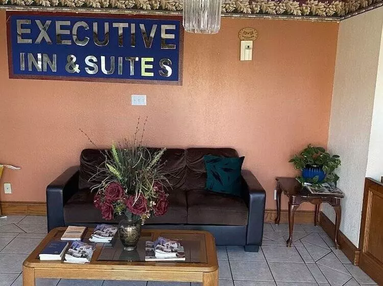 مُتل Executive Inn And Suites
