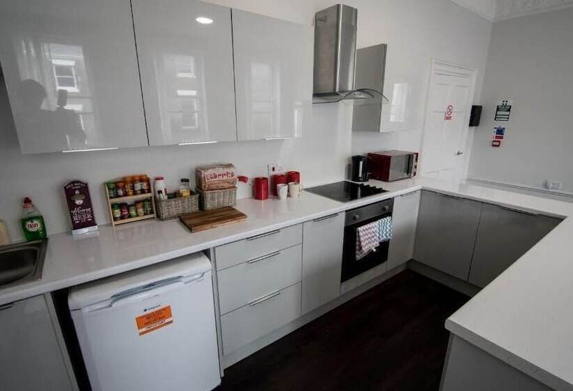 بنسيون The L1 Rodney St Rooms