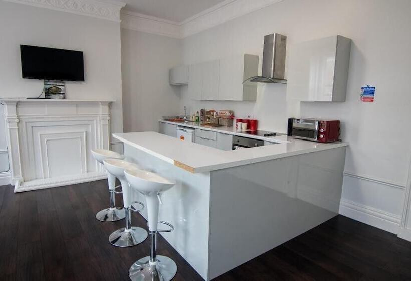 بنسيون The L1 Rodney St Rooms