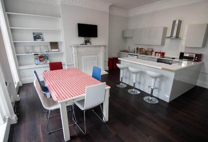 بنسيون The L1 Rodney St Rooms