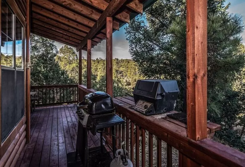 Wine N Pines