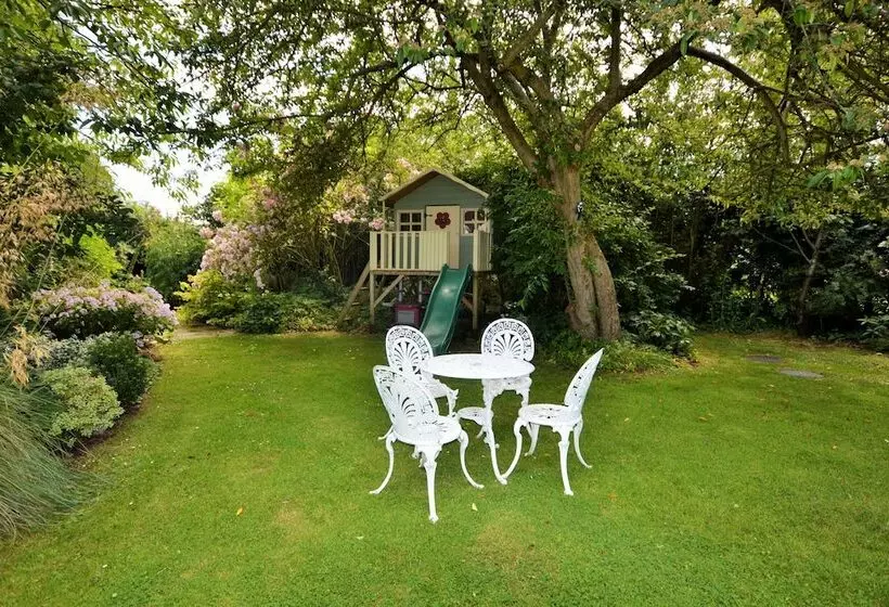 Woodside Cottage
