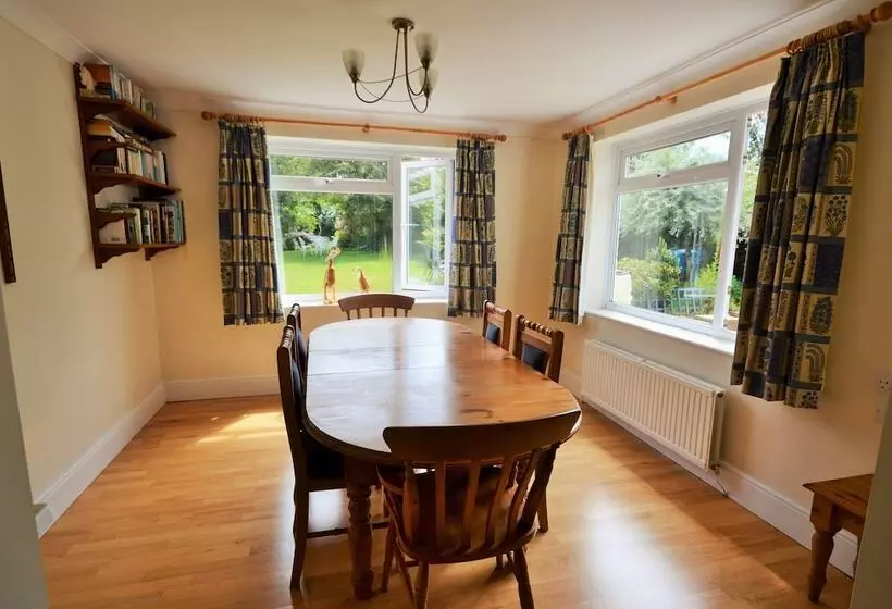 Woodside Cottage