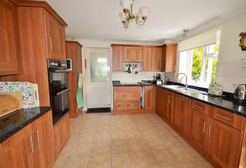Woodside Cottage
