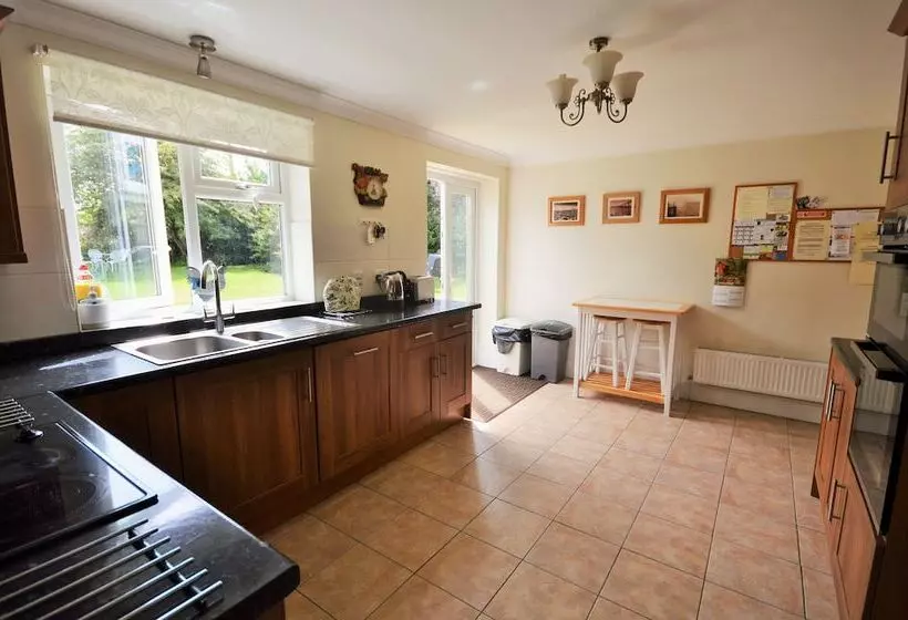 Woodside Cottage