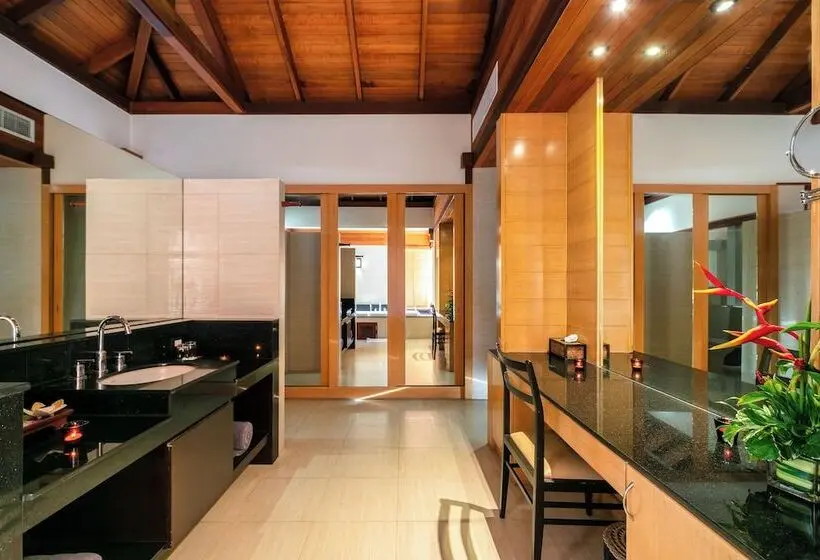 Ayara Kamala Resort & Spa