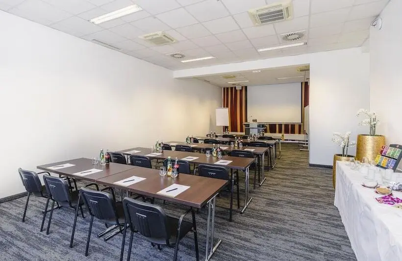 هتل PLAZA INN Graz City