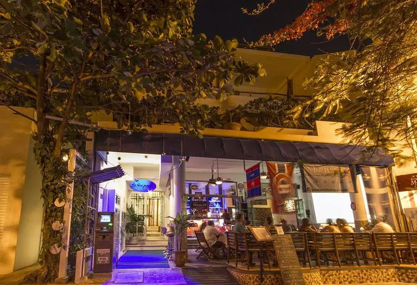 Blue Pearl Suites Apartments