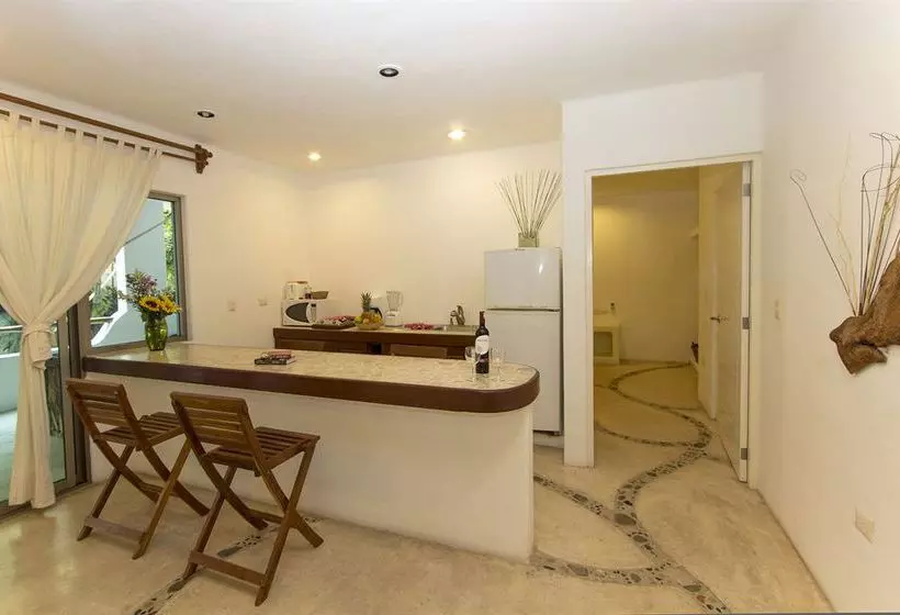Blue Pearl Suites Apartments