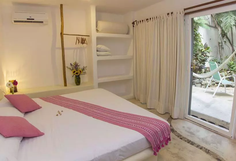 Blue Pearl Suites Apartments