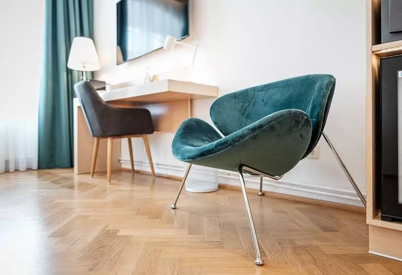 هتل Casa Luxemburg  Newly Renovated