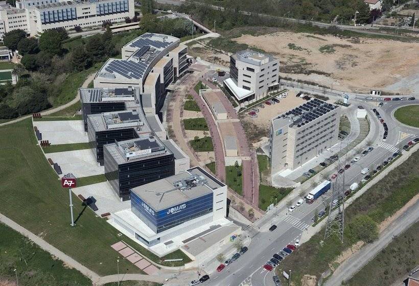 هتل Holiday Inn Express Sant Cugat, An Ihg