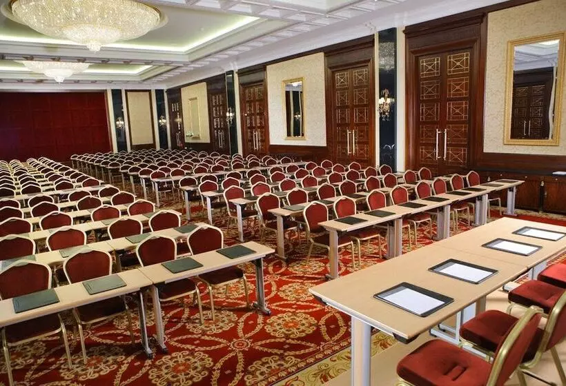 هتل Intercontinental   Kyiv, An Ihg