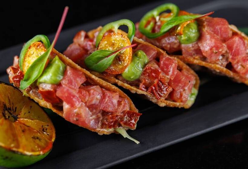 هتل Intercontinental   Kyiv, An Ihg