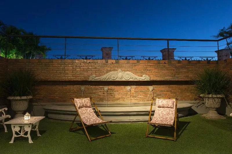 La Mision Hotel Boutique