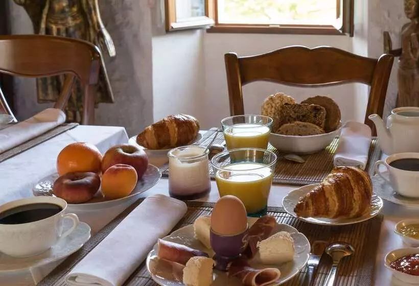 Отель Le Relais De Saint Preuil, The Originals Relais Vignes Du Cognac