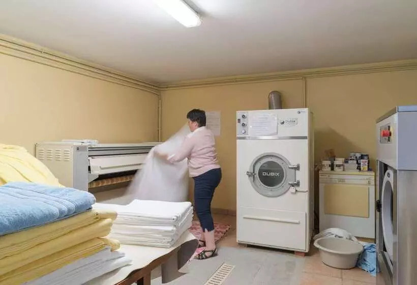 Отель Le Relais De Saint Preuil, The Originals Relais Vignes Du Cognac