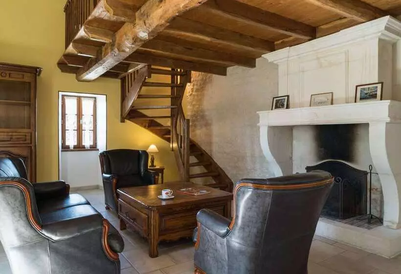 Отель Le Relais De Saint Preuil, The Originals Relais Vignes Du Cognac