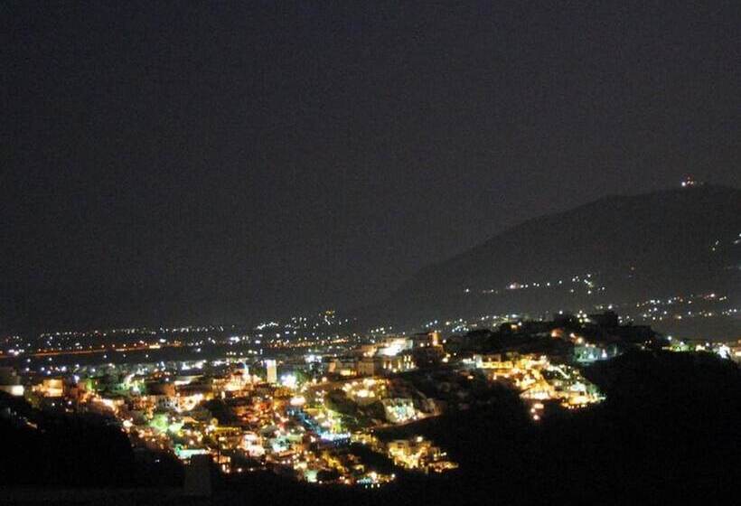 호텔 Villa Irini Fira   Adults Only