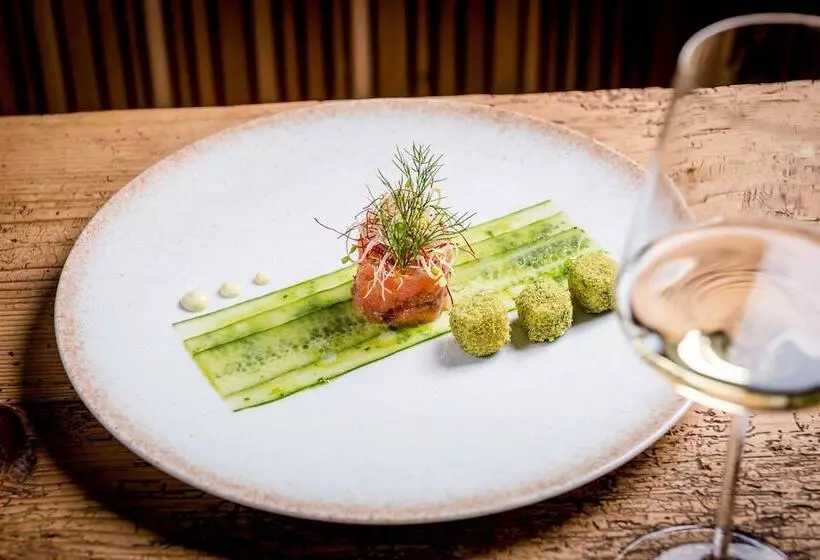 Quality Hosts Arlberg Hotel Zur Pfeffermühle