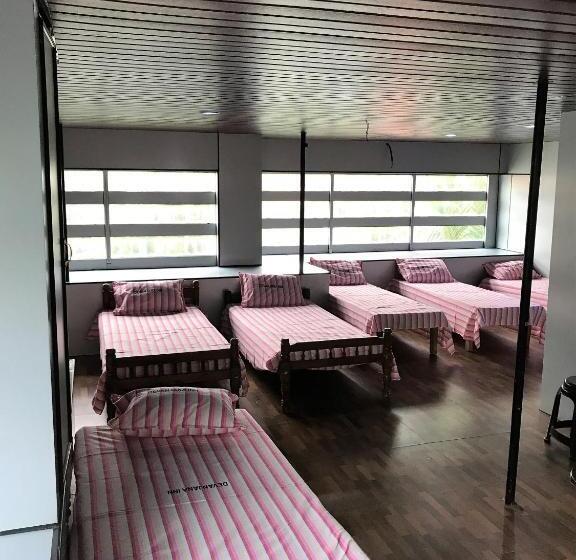 הוסטל Devanjana Inn Guruvayoor
