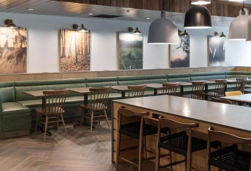 Hotelli Fairfield Inn & Suites By Marriott Savannah I95 North