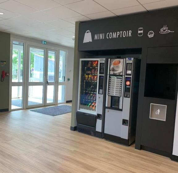 בית מלון כפרי Kyriad Direct  Bourg Les Valence