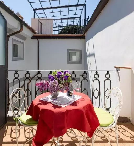 هتل Villa Tortorelli