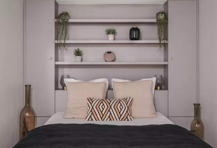 Appartements Place Royale   Maisons Du Monde Hôtel & Suites