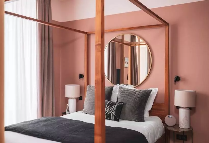 Appartements Place Royale   Maisons Du Monde Hôtel & Suites