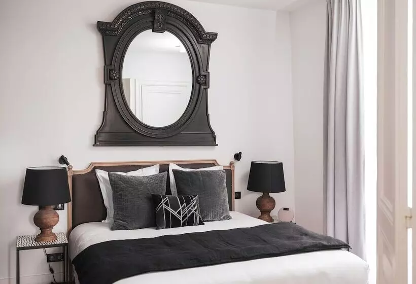 Appartements Place Royale   Maisons Du Monde Hôtel & Suites