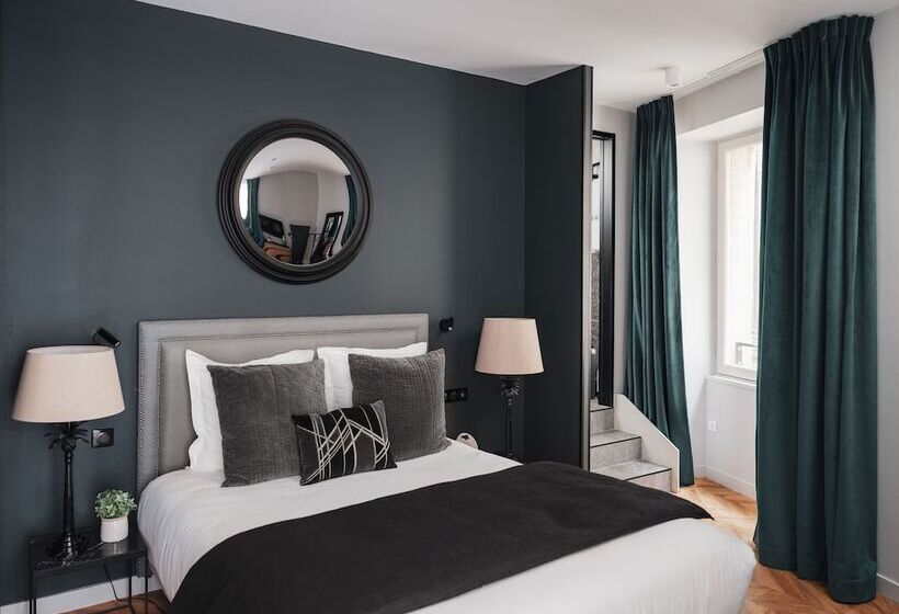 Appartements Place Royale   Maisons Du Monde Hôtel & Suites