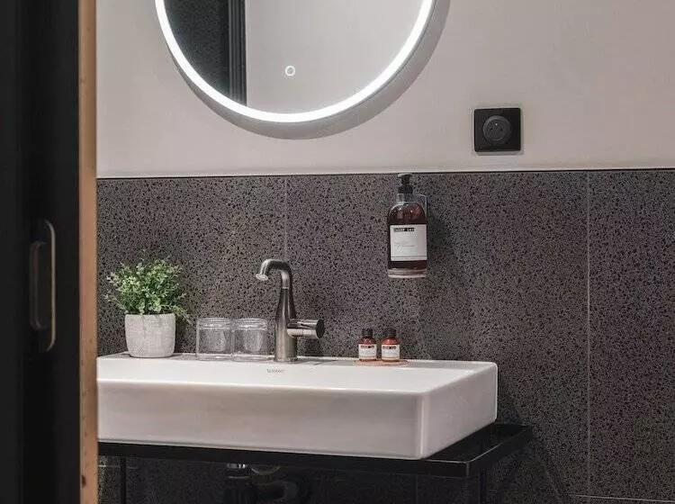 Appartements Place Royale   Maisons Du Monde Hôtel & Suites