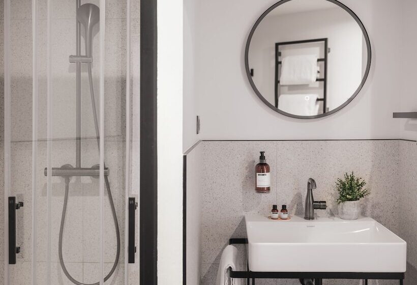 Appartements Place Royale   Maisons Du Monde Hôtel & Suites