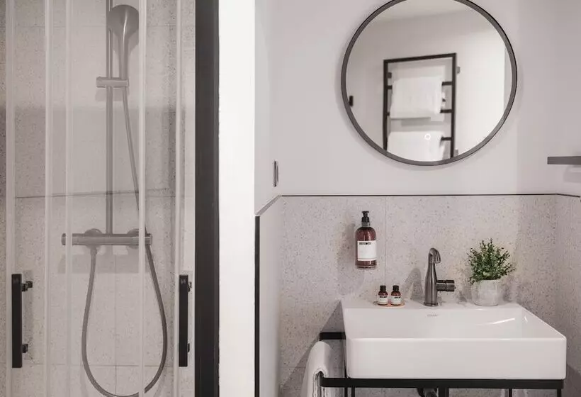 Appartements Place Royale   Maisons Du Monde Hôtel & Suites