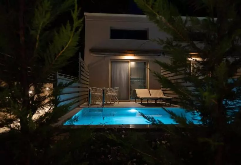 Scarabeo Hotel & Villas Parga