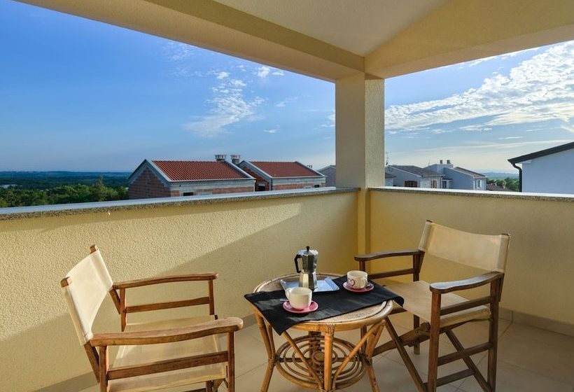 Beautiful And Modern Villa With Private Pool In Village Kastelir In Istria